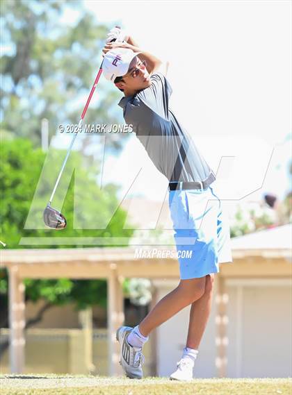 Thumbnail 3 in Metro Invitational Golf Tournament photogallery.