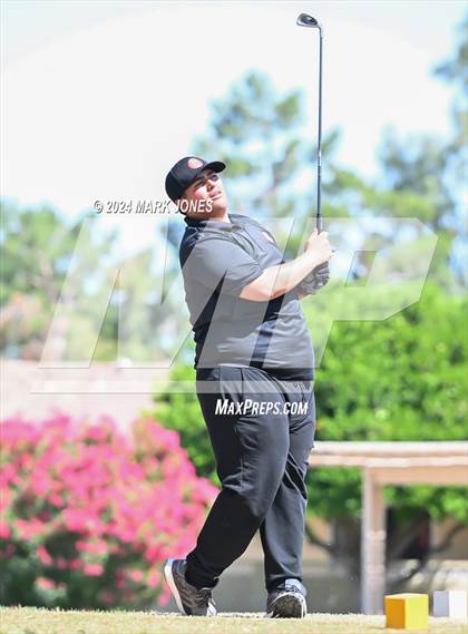 Thumbnail 2 in Metro Invitational Golf Tournament photogallery.