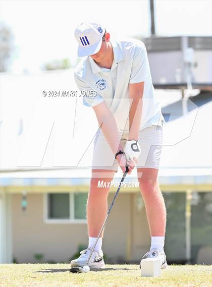 Thumbnail 3 in Metro Invitational Golf Tournament photogallery.