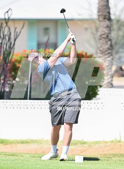 Thumbnail 2 in Metro Invitational Golf Tournament photogallery.