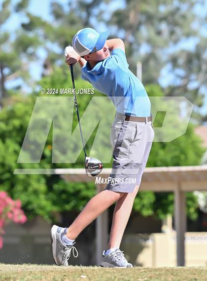 Thumbnail 2 in Metro Invitational Golf Tournament photogallery.