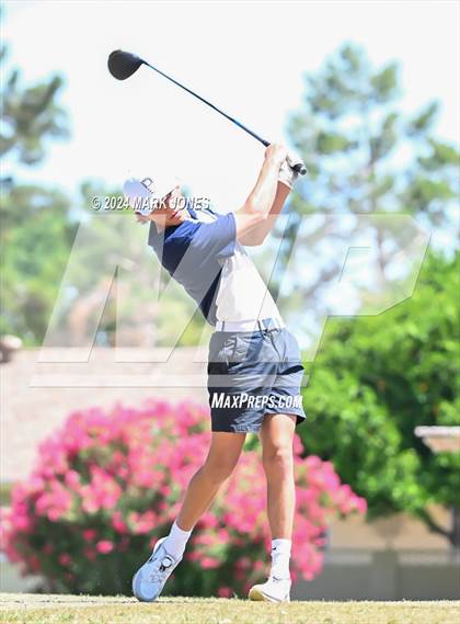 Thumbnail 2 in Metro Invitational Golf Tournament photogallery.
