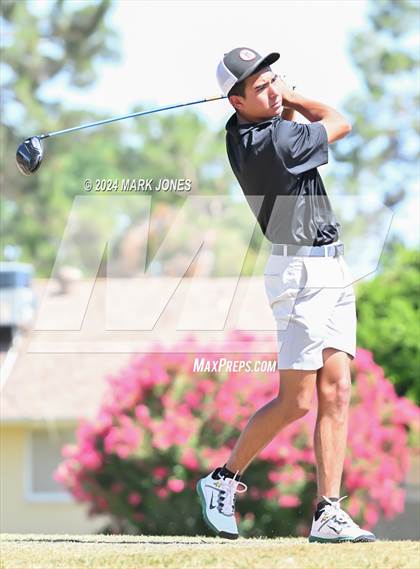 Thumbnail 2 in Metro Invitational Golf Tournament photogallery.