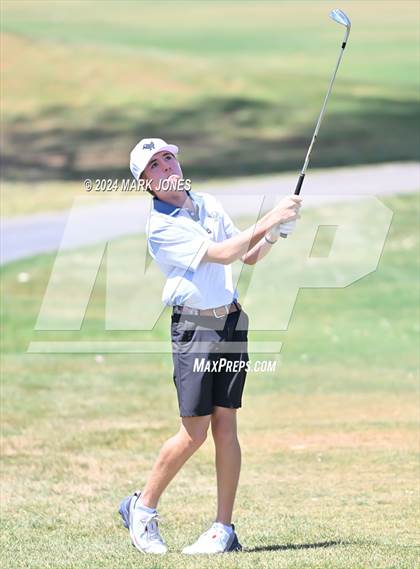 Thumbnail 2 in Metro Invitational Golf Tournament photogallery.