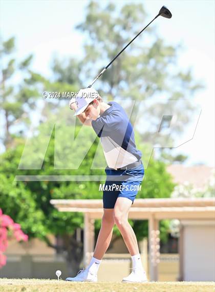 Thumbnail 2 in Metro Invitational Golf Tournament photogallery.