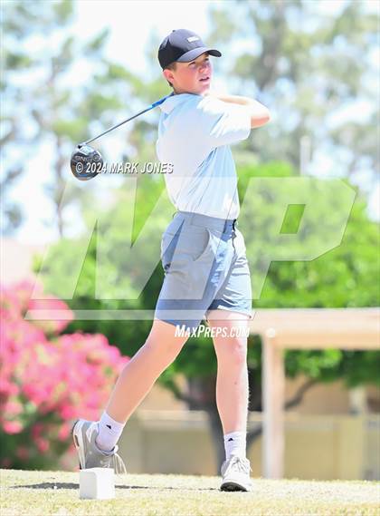 Thumbnail 3 in Metro Invitational Golf Tournament photogallery.