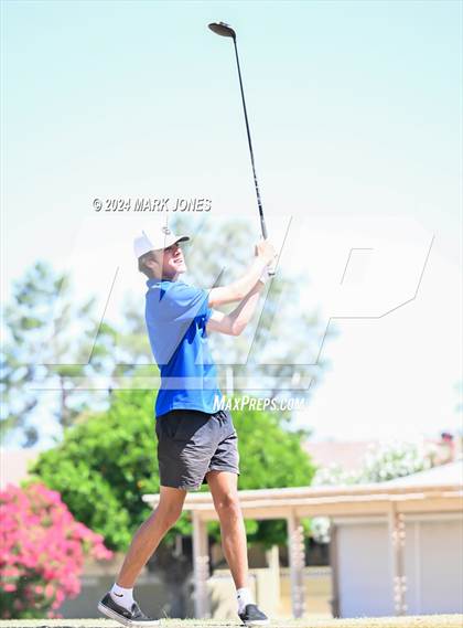 Thumbnail 2 in Metro Invitational Golf Tournament photogallery.