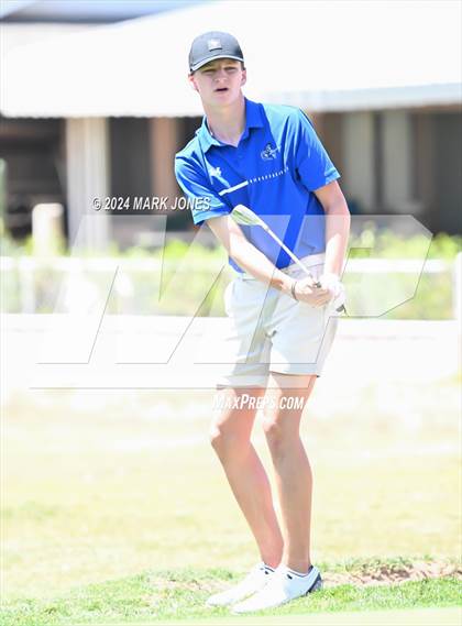 Thumbnail 3 in Metro Invitational Golf Tournament photogallery.