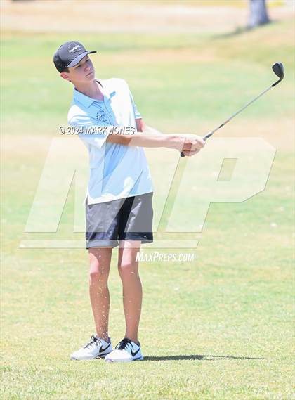 Thumbnail 2 in Metro Invitational Golf Tournament photogallery.