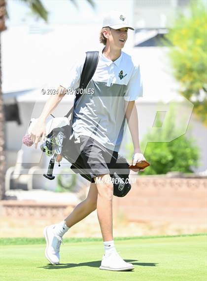 Thumbnail 2 in Metro Invitational Golf Tournament photogallery.