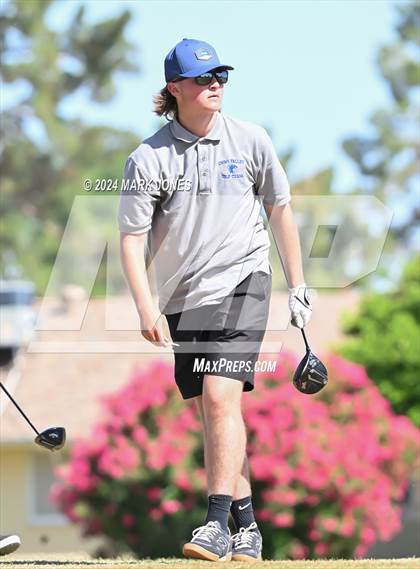 Thumbnail 2 in Metro Invitational Golf Tournament photogallery.