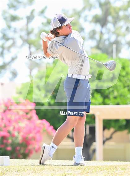 Thumbnail 2 in Metro Invitational Golf Tournament photogallery.