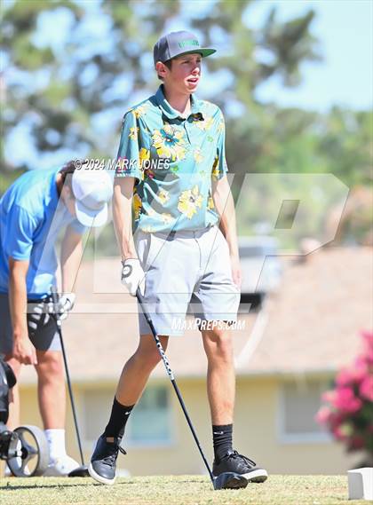 Thumbnail 3 in Metro Invitational Golf Tournament photogallery.