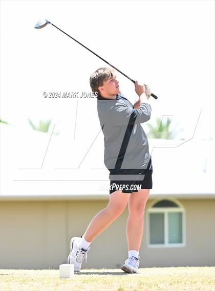 Thumbnail 3 in Metro Invitational Golf Tournament photogallery.