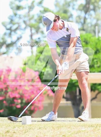 Thumbnail 3 in Metro Invitational Golf Tournament photogallery.