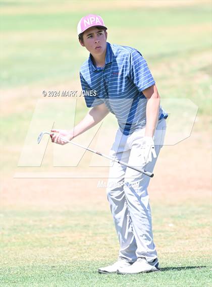 Thumbnail 3 in Metro Invitational Golf Tournament photogallery.