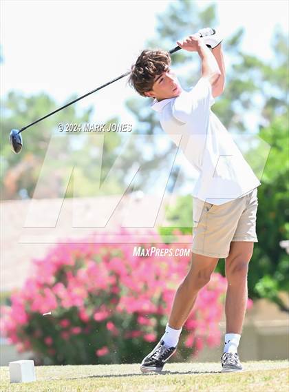 Thumbnail 3 in Metro Invitational Golf Tournament photogallery.