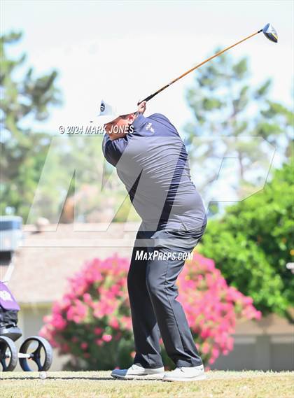 Thumbnail 2 in Metro Invitational Golf Tournament photogallery.