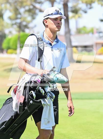 Thumbnail 2 in Metro Invitational Golf Tournament photogallery.