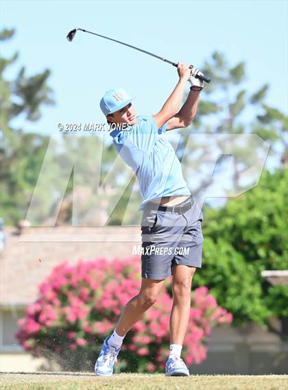 Thumbnail 2 in Metro Invitational Golf Tournament photogallery.