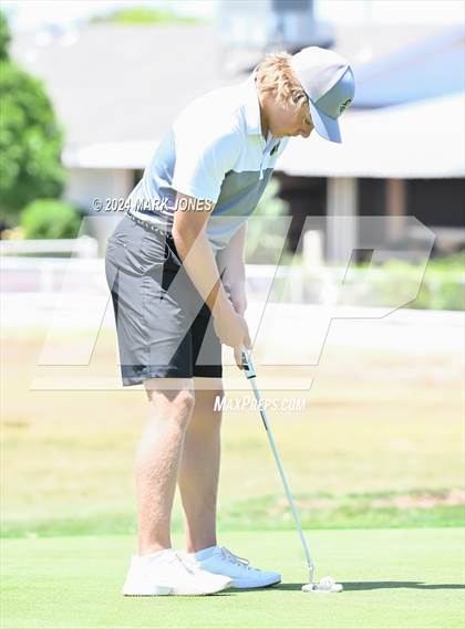 Thumbnail 3 in Metro Invitational Golf Tournament photogallery.