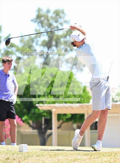Thumbnail 2 in Metro Invitational Golf Tournament photogallery.
