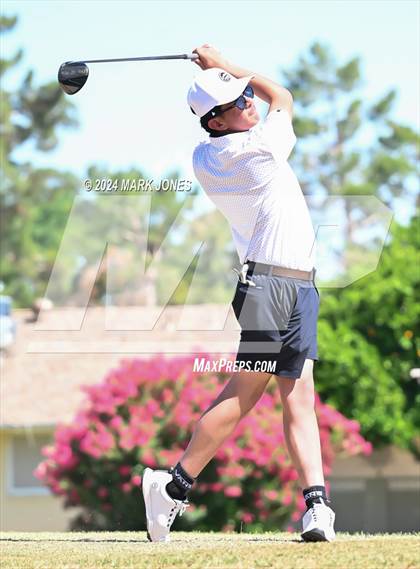 Thumbnail 3 in Metro Invitational Golf Tournament photogallery.