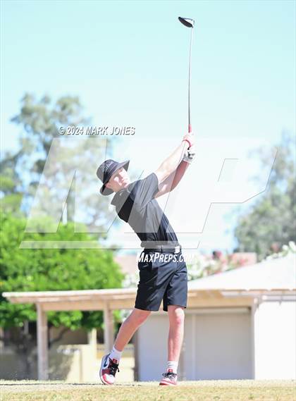 Thumbnail 3 in Metro Invitational Golf Tournament photogallery.
