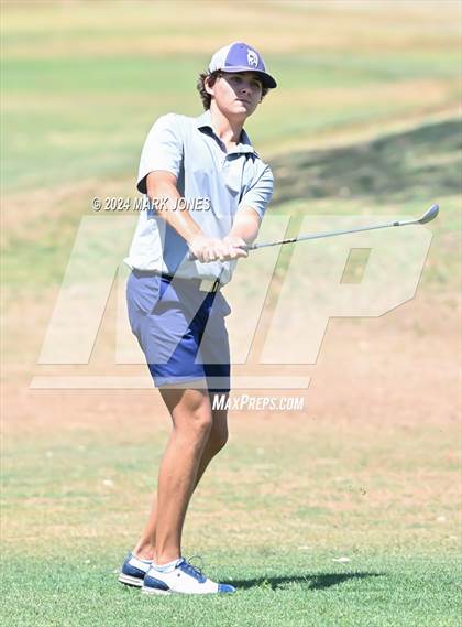 Thumbnail 3 in Metro Invitational Golf Tournament photogallery.