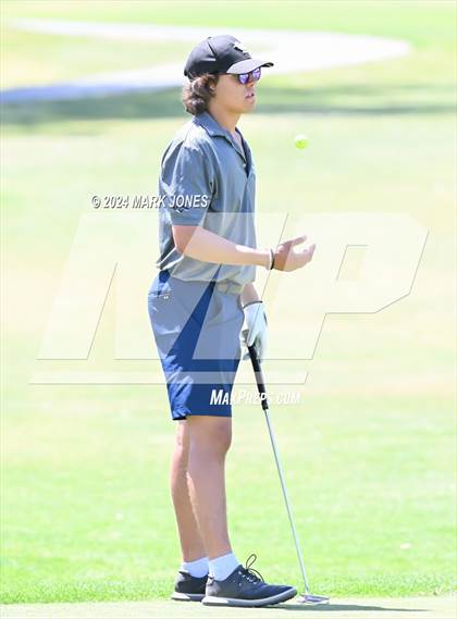 Thumbnail 3 in Metro Invitational Golf Tournament photogallery.