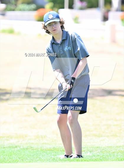 Thumbnail 2 in Metro Invitational Golf Tournament photogallery.