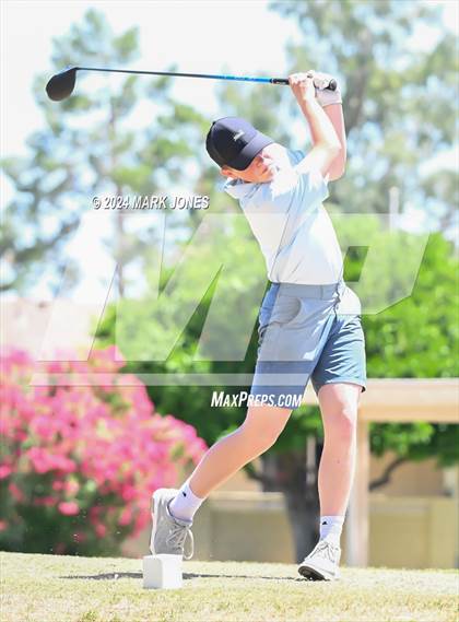 Thumbnail 3 in Metro Invitational Golf Tournament photogallery.