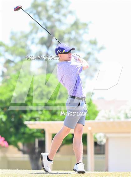 Thumbnail 3 in Metro Invitational Golf Tournament photogallery.