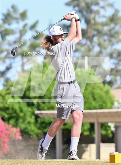 Thumbnail 2 in Metro Invitational Golf Tournament photogallery.