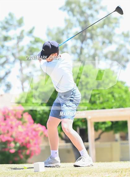 Thumbnail 3 in Metro Invitational Golf Tournament photogallery.