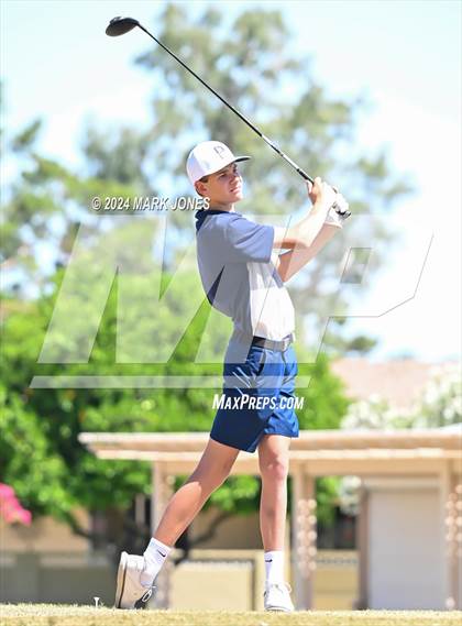 Thumbnail 3 in Metro Invitational Golf Tournament photogallery.