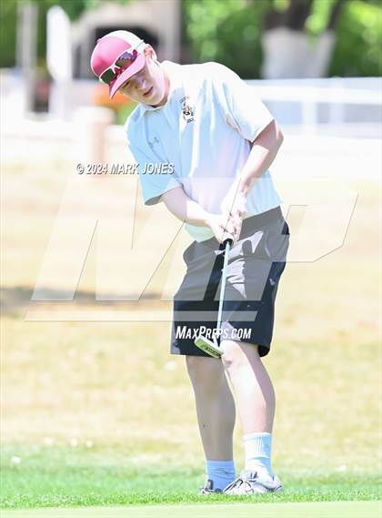 Thumbnail 2 in Metro Invitational Golf Tournament photogallery.