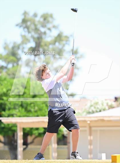 Thumbnail 3 in Metro Invitational Golf Tournament photogallery.