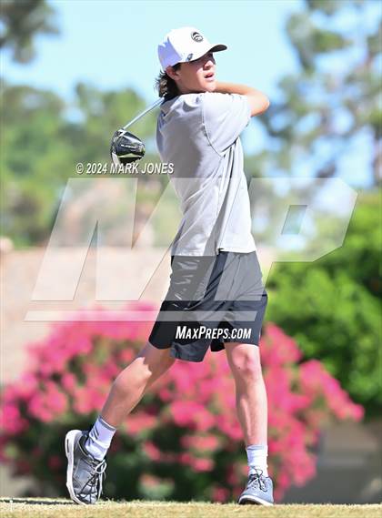 Thumbnail 3 in Metro Invitational Golf Tournament photogallery.