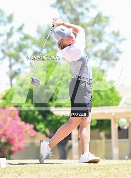 Thumbnail 3 in Metro Invitational Golf Tournament photogallery.