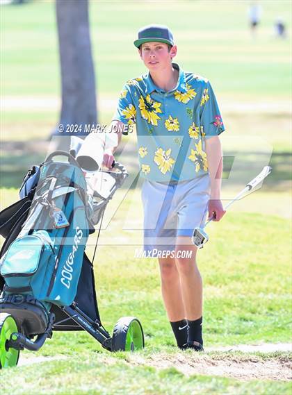 Thumbnail 3 in Metro Invitational Golf Tournament photogallery.