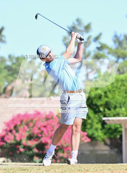 Thumbnail 2 in Metro Invitational Golf Tournament photogallery.