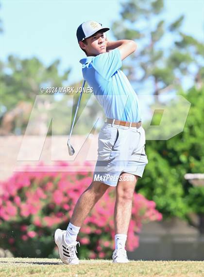Thumbnail 3 in Metro Invitational Golf Tournament photogallery.