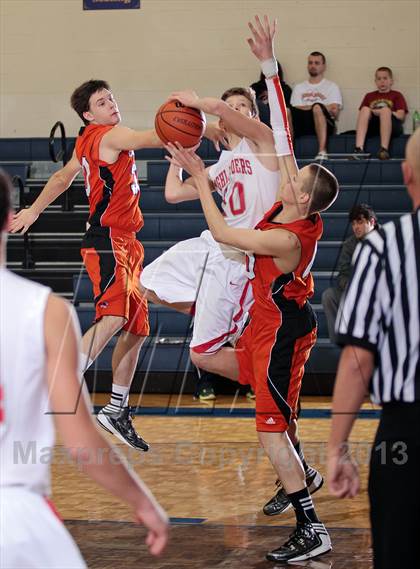 Thumbnail 3 in Scott vs Pigeon Forge (Seymour Christmas Classic) photogallery.