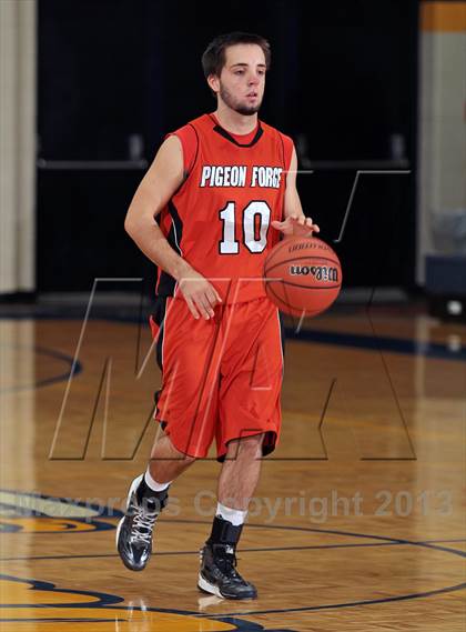 Thumbnail 3 in Scott vs Pigeon Forge (Seymour Christmas Classic) photogallery.