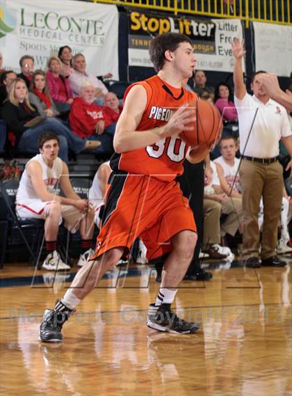 Thumbnail 2 in Scott vs Pigeon Forge (Seymour Christmas Classic) photogallery.
