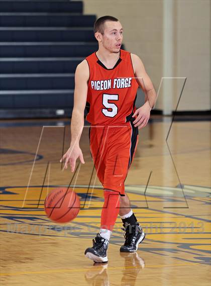 Thumbnail 1 in Scott vs Pigeon Forge (Seymour Christmas Classic) photogallery.