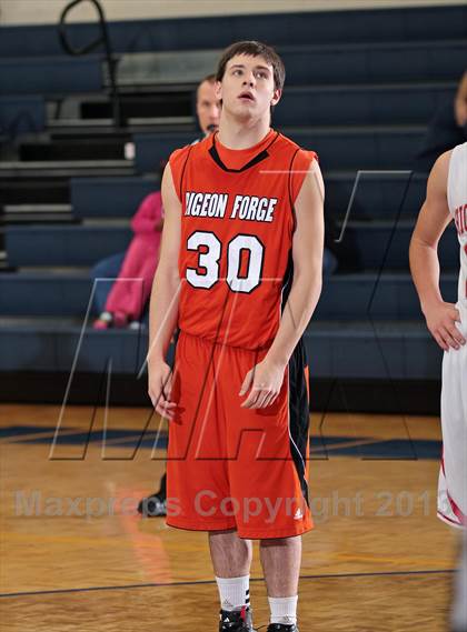 Thumbnail 2 in Scott vs Pigeon Forge (Seymour Christmas Classic) photogallery.