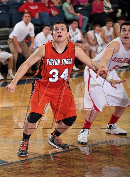 Thumbnail 2 in Scott vs Pigeon Forge (Seymour Christmas Classic) photogallery.