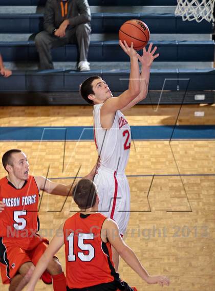 Thumbnail 2 in Scott vs Pigeon Forge (Seymour Christmas Classic) photogallery.